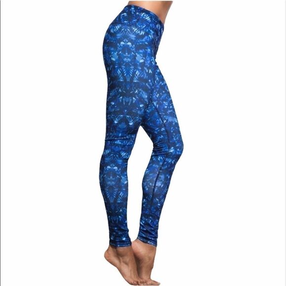 Nwt Alo Yoga kaleidoscope leggings sz xs - Picture 3 of 8